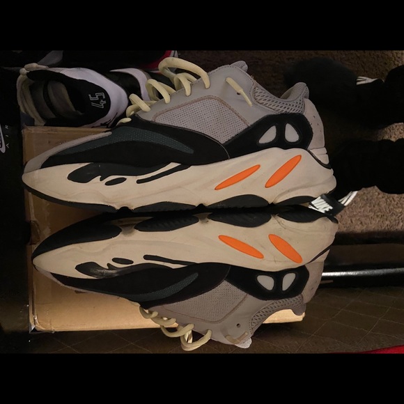 Yeezy 700 wave runner - Picture 2 of 6
